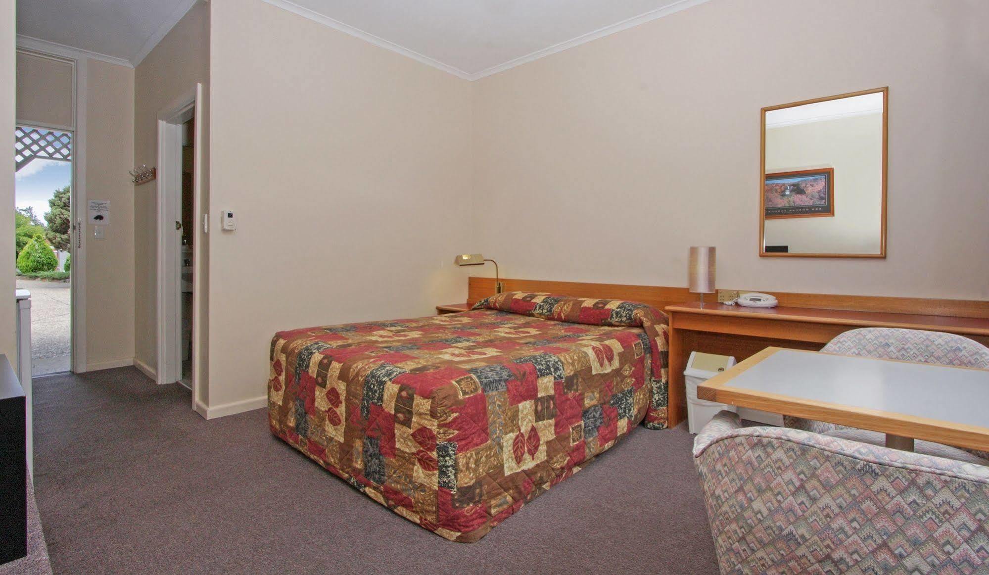 Redhill Cooma Motor Inn المظهر الخارجي الصورة